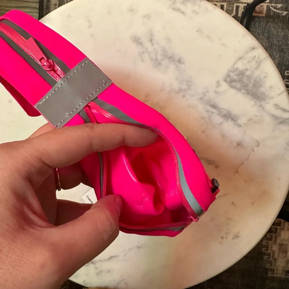 Hot Pink Running Belt |‎ NWT